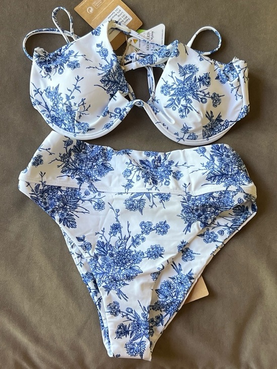Berlook Other - White & Blue Floral High-Waist Bikini Set